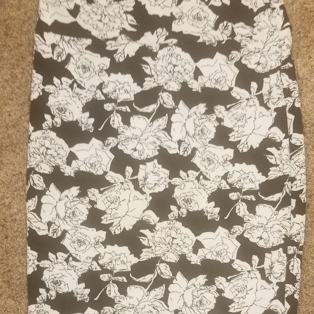 Cassie Pencil skirt